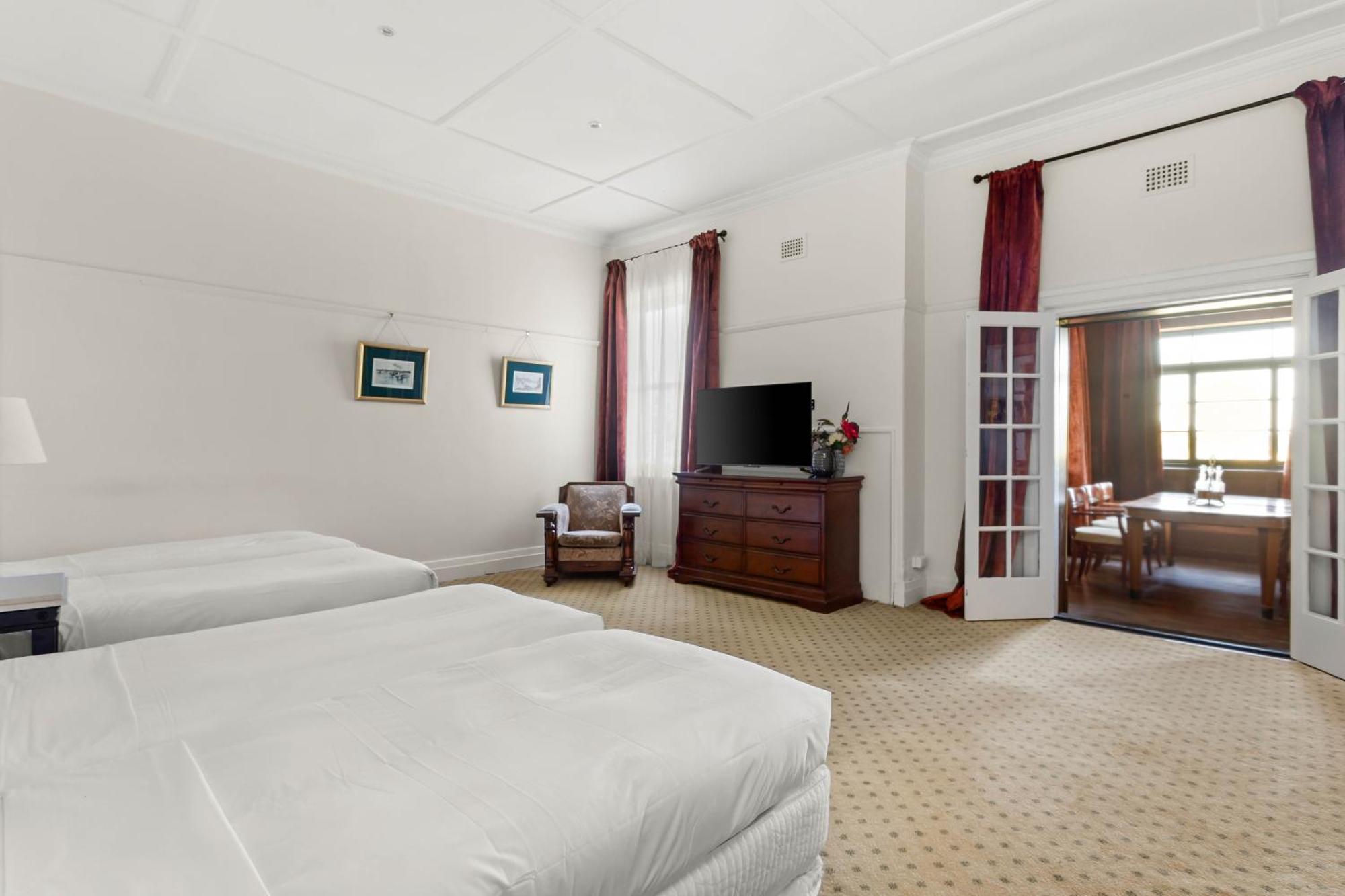 The Robertson Hotel Bagian luar foto