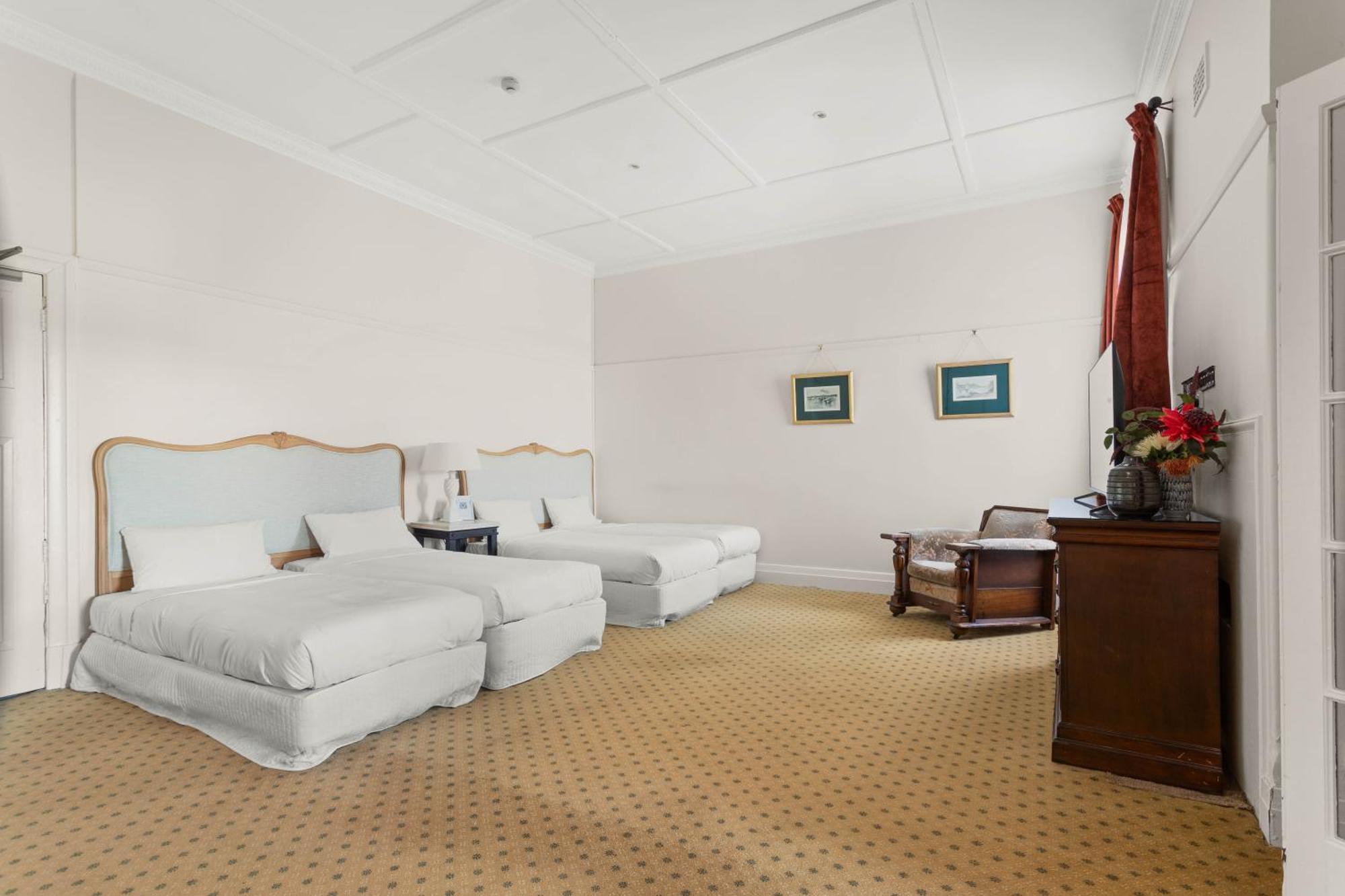 The Robertson Hotel Bagian luar foto