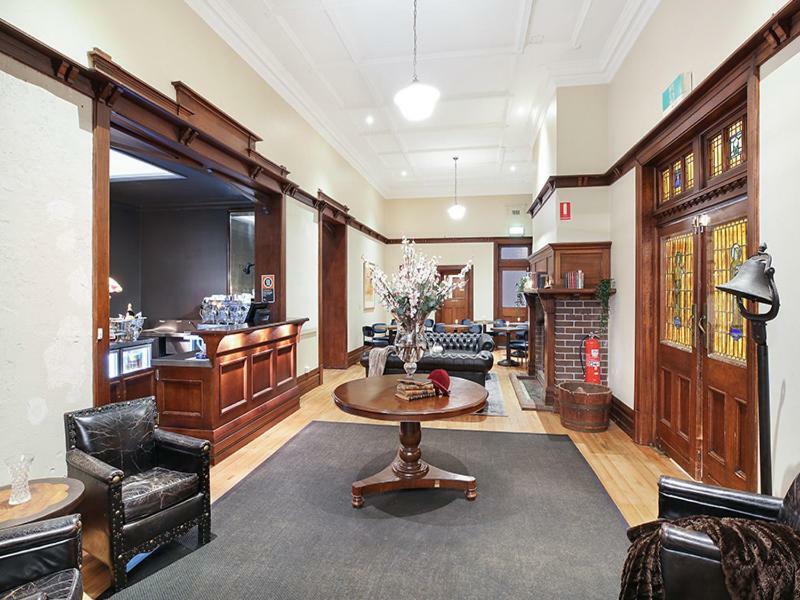 The Robertson Hotel Bagian luar foto